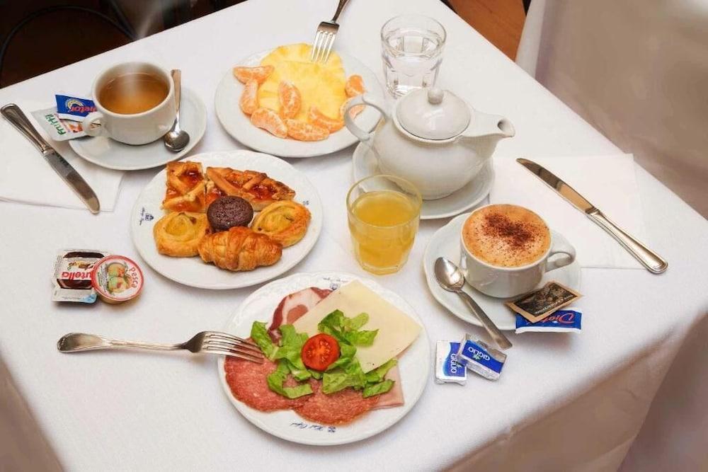 Hotel Regno Rome Luaran gambar