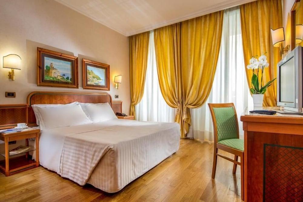 Hotel Regno Rome Luaran gambar