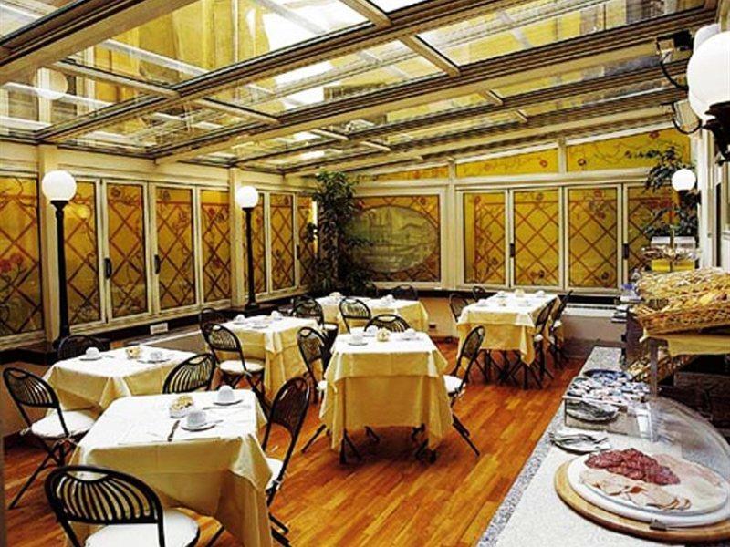 Hotel Regno Rome Luaran gambar