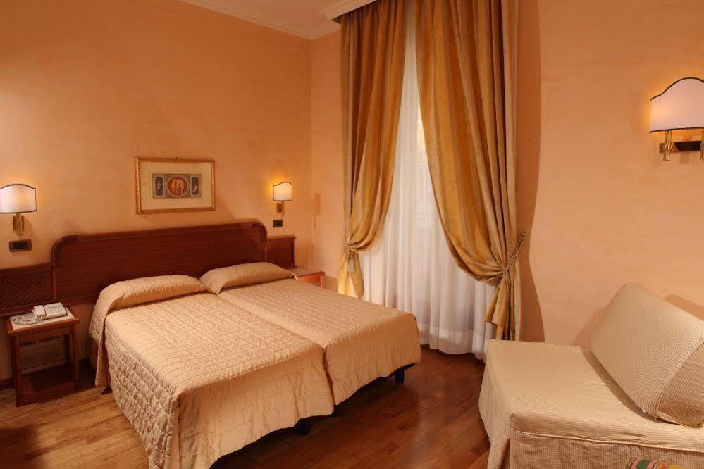 Hotel Regno Rome Luaran gambar